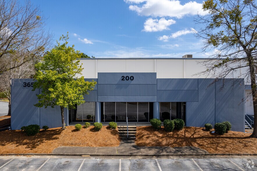 3655 Atlanta Industrial Dr NW, Atlanta, GA à louer - Photo du bâtiment - Image 3 de 26