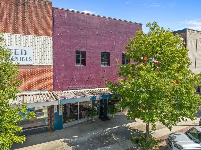 115 N Queen St, Kinston, NC à vendre - Photo du bâtiment - Image 1 de 39
