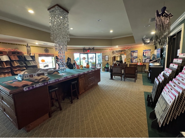 11791 Metro Pky, Fort Myers, FL for sale - Interior Photo - Image 2 of 4