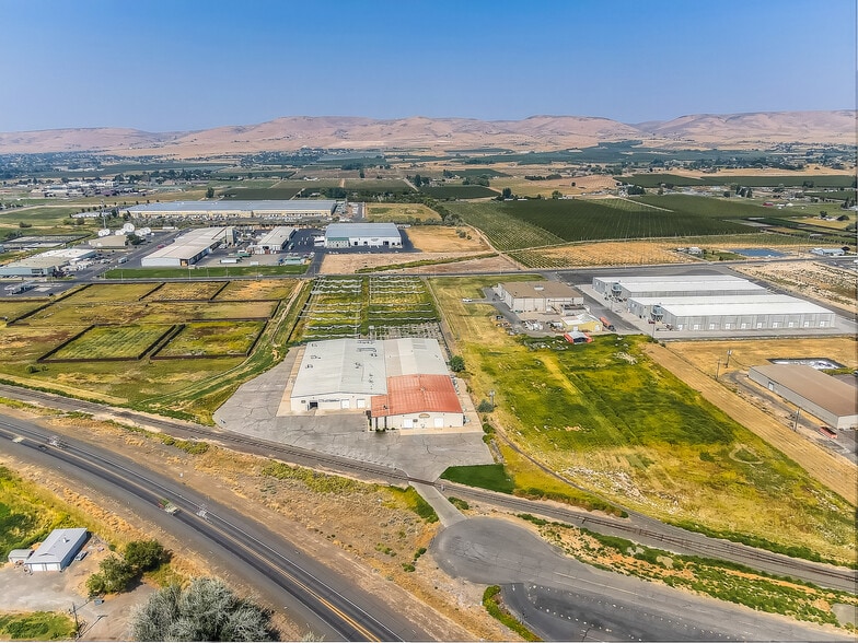 503 W Prospect Rd, Moxee, WA à louer - Photo du bâtiment - Image 2 de 22