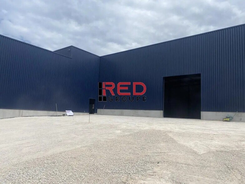 Industriel dans Signes à louer - Photo du bâtiment - Image 3 de 5