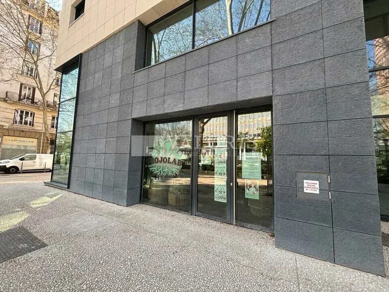 190-194 Rue Garibaldi, Lyon for lease - Building Photo - Image 2 of 4