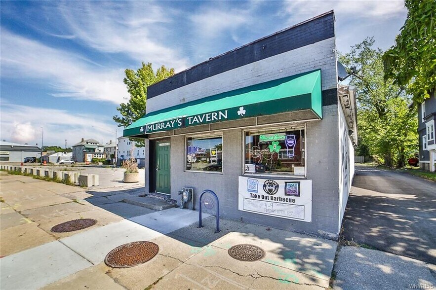 2455 Delaware Ave, Buffalo, NY à vendre - Photo du bâtiment - Image 2 de 12