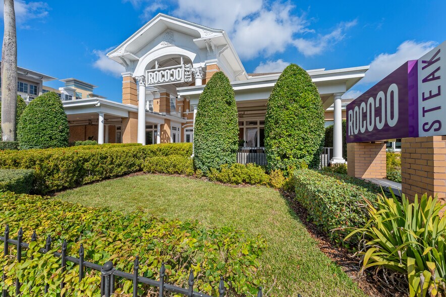 655 2nd Ave S, Saint Petersburg, FL à vendre - Photo du bâtiment - Image 3 de 81