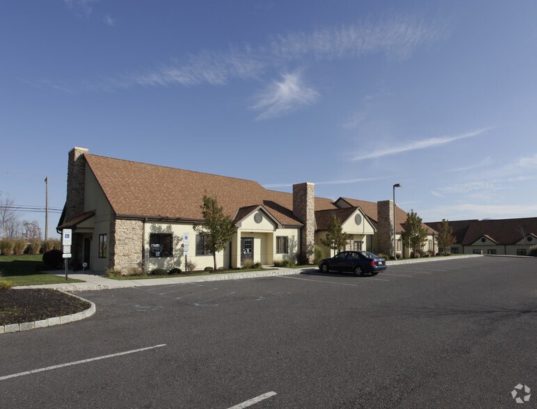 200-203 Independence Blvd, Sicklerville, NJ à vendre - Photo du bâtiment - Image 3 de 13