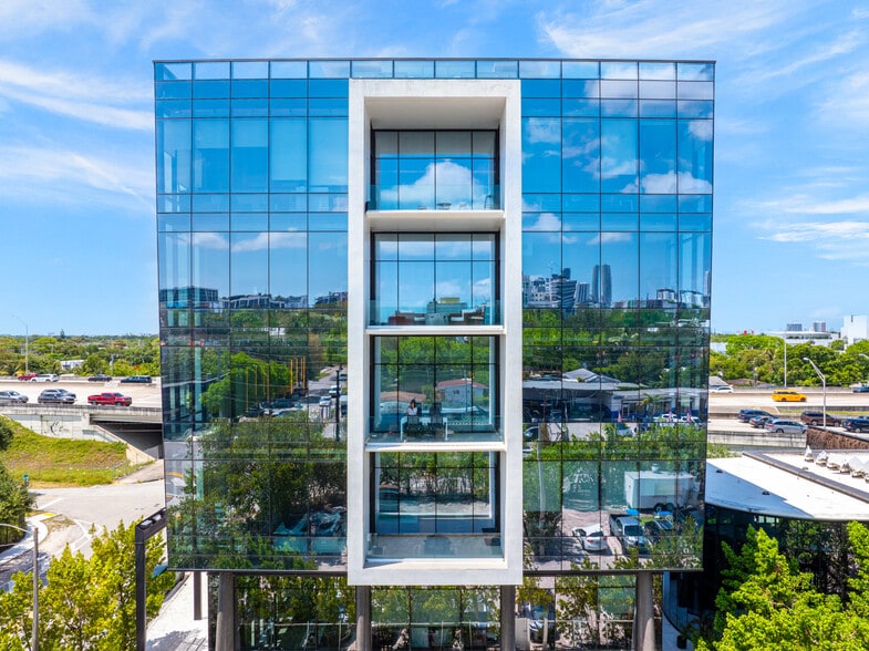 78 NW 37th St, Miami, FL à louer - Photo principale - Image 1 de 16