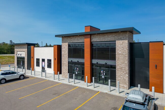 Plus de détails pour 184 Leva, Red Deer County, AB - Commerce de détail à louer