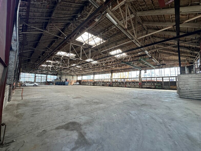 2635-2717 Peralta St, Oakland, CA à louer - Photo du bâtiment - Image 2 de 9