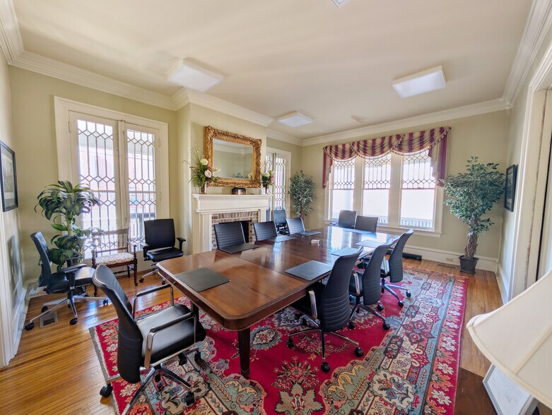 1117 Hillsborough St, Raleigh, NC à vendre - Photo intérieure - Image 3 de 8