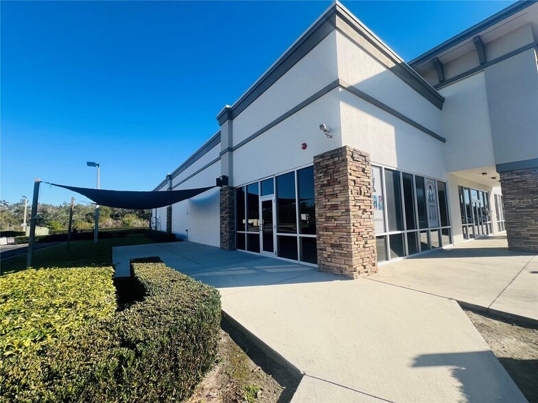 2505 Lakewood Ranch Blvd, Lakewood Ranch, FL à louer - Photo du bâtiment - Image 2 de 11