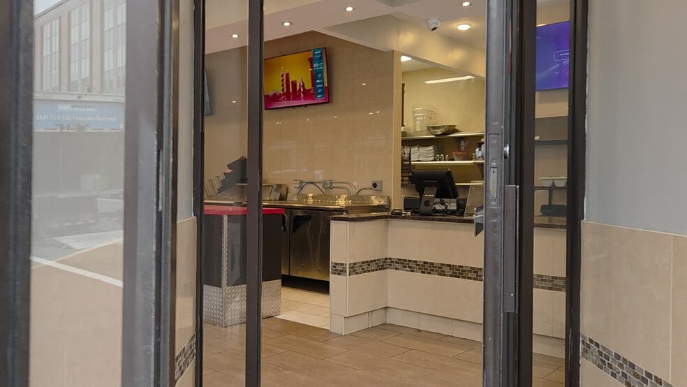 144 Washington St, Newark, NJ for lease - Commercial Listing Video - Image 2 of 22