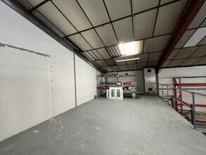 102 Rue Fleury Jay, GRIGNY-SUR-RHÔNE à louer Photo intérieure- Image 1 de 5