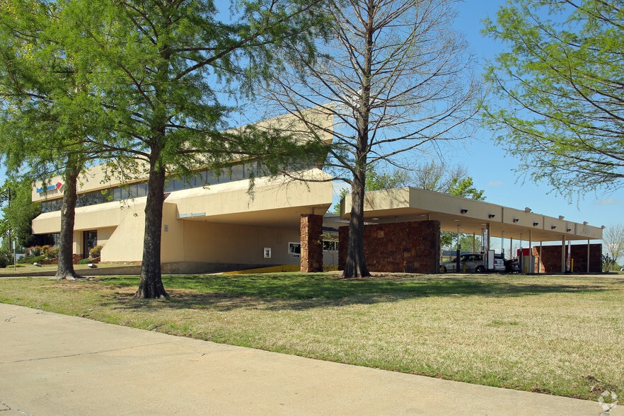 1800 S Elm Pl, Broken Arrow, OK for lease - Building Photo - Image 3 of 15