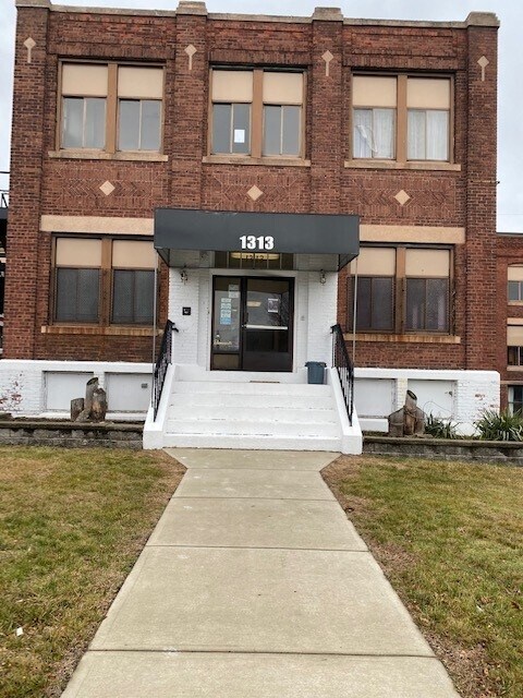 Plus de détails pour 1313 Connecticut Ave, Bridgeport, CT - Local d'activités à louer