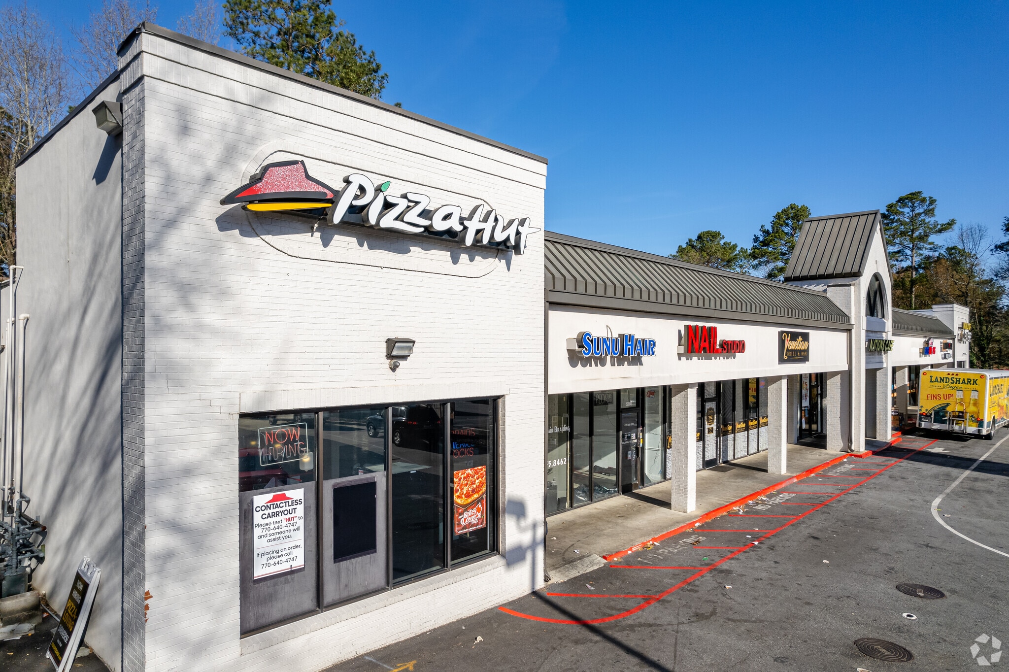 8290 Roswell Rd, Atlanta, GA for lease Primary Photo- Image 1 of 8