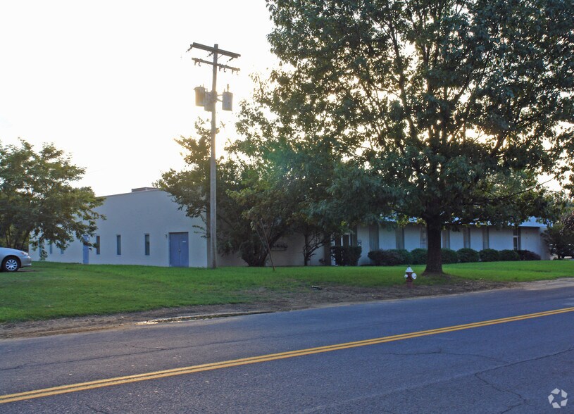 17 Computer Dr E, Colonie, NY for lease - Building Photo - Image 2 of 5