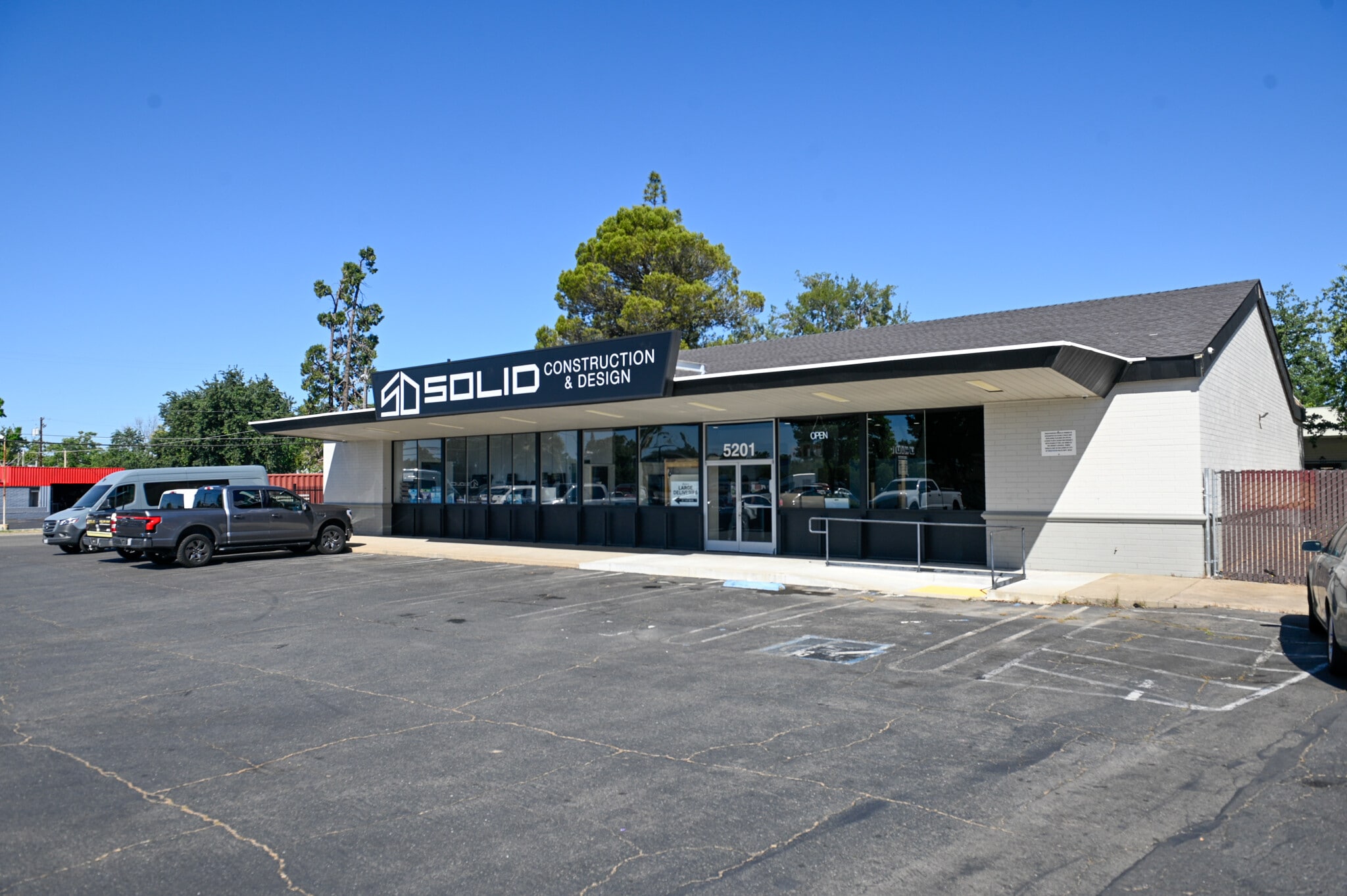 5201 Auburn Blvd, Sacramento, CA à vendre Photo principale- Image 1 de 29