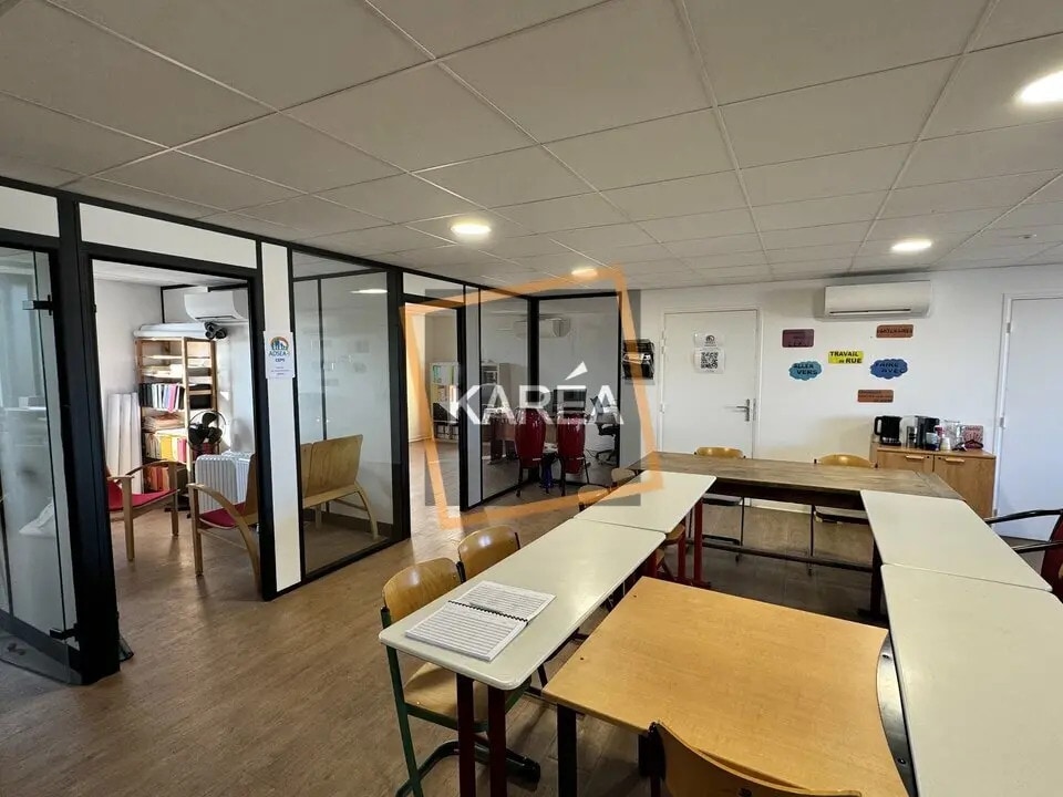 Bureau dans Mareuil-lès-Meaux à louer Photo intérieure- Image 1 de 6