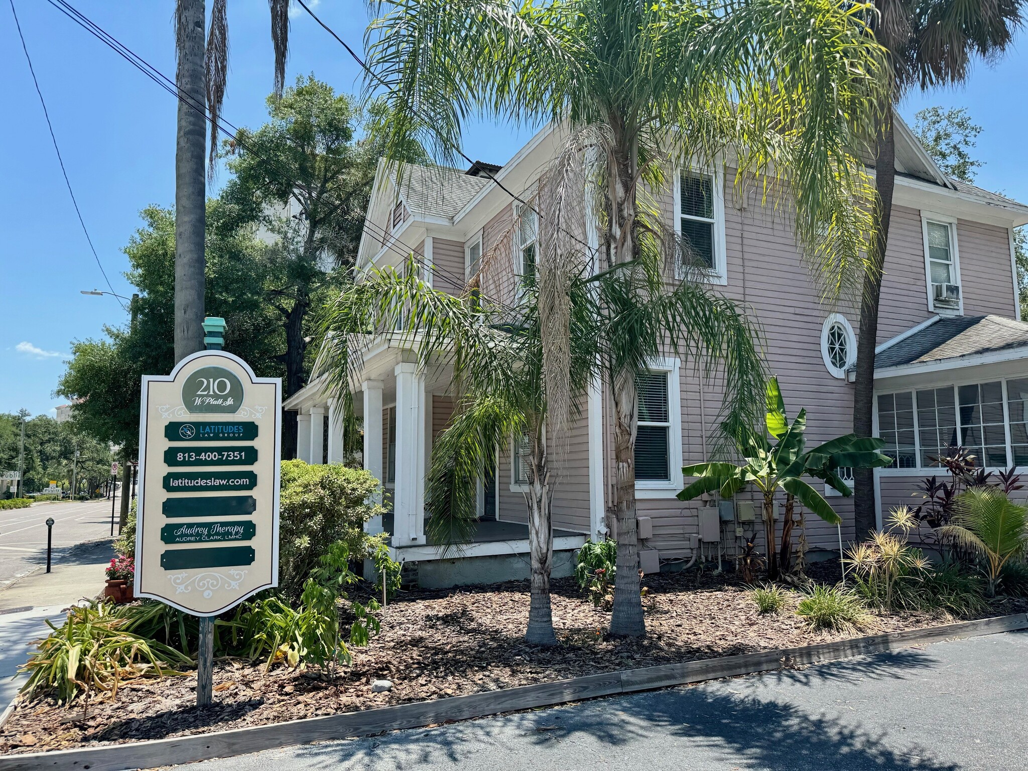 210 Platt St W, Tampa, FL à louer Photo principale- Image 1 de 13