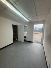 7001 Mullins Dr, Houston, TX à louer Photo intérieure- Image 1 de 4