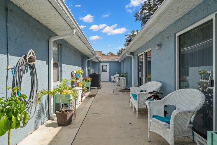 8207 Forest City Rd, Orlando, FL à vendre - Photo du bâtiment - Image 2 de 11