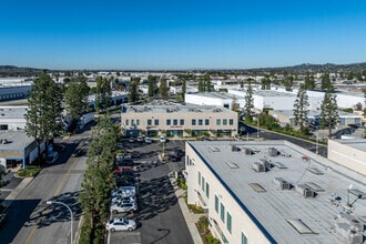 325 N Puente St, Brea, CA - Aérien  Vue de la carte