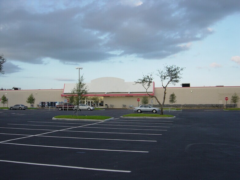 1501-1601 US Highway 1, Vero Beach, FL à louer - Photo du bâtiment - Image 1 de 1