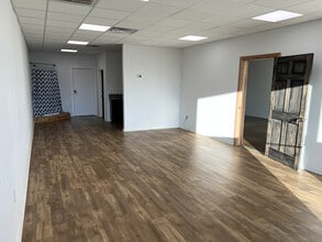 15306 N US Highway 69, Pollok, TX à louer Photo intérieure- Image 1 de 11