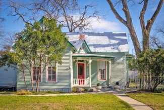 More details for 633 S Castell Ave, New Braunfels, TX - Office for Sale