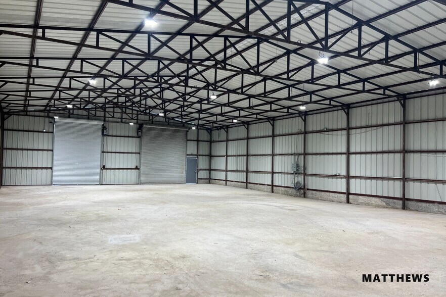 6500 Airport Fwy, Haltom City, TX à louer - Photo du bâtiment - Image 3 de 3