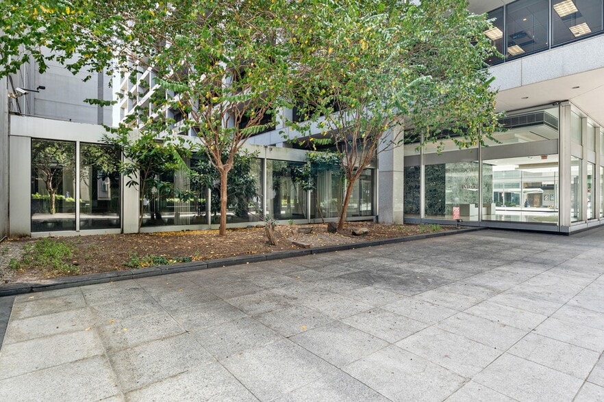 1021 Main St, Houston, TX for lease - Building Photo - Image 3 of 10