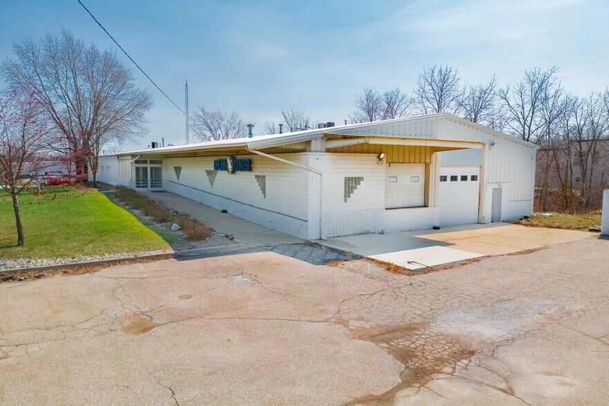 150 Osmun St, Pontiac, MI à vendre - Photo du bâtiment - Image 3 de 7