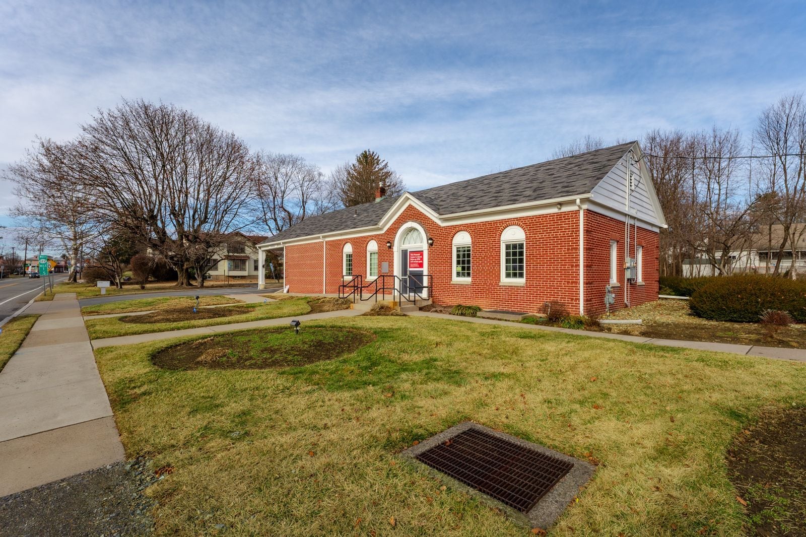 709 New Brunswick Ave, Phillipsburg, NJ for lease Primary Photo- Image 1 of 11