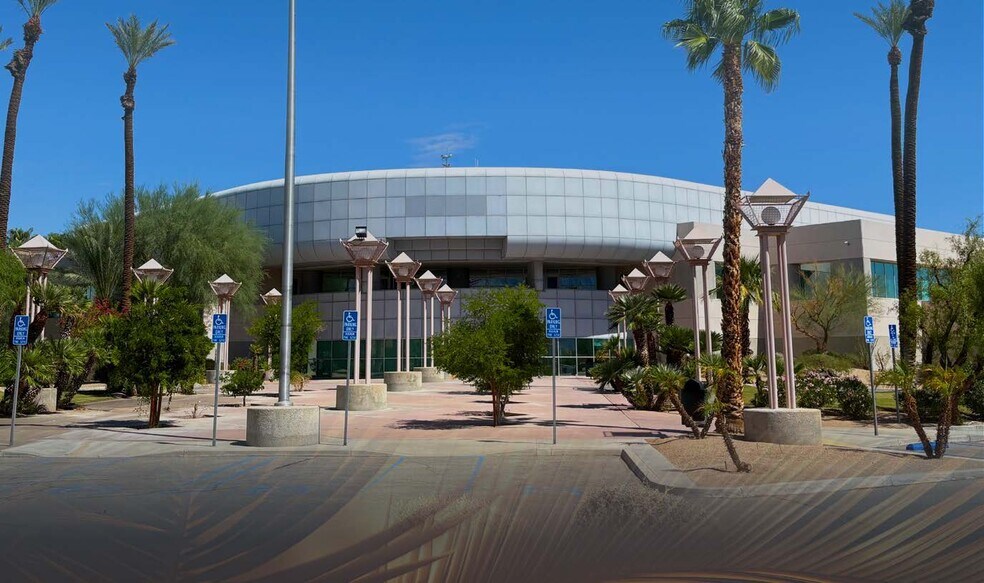1100 Bird Center Dr, Palm Springs, CA à louer - Photo du bâtiment - Image 3 de 5