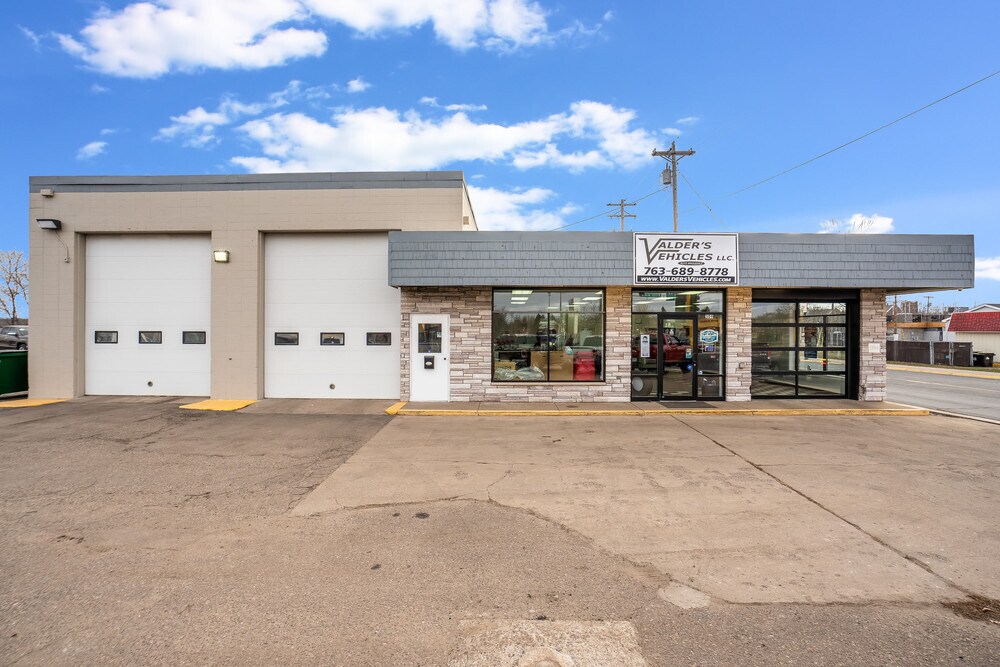 309 1st Ave E, Cambridge, MN for sale Building Photo- Image 1 of 1