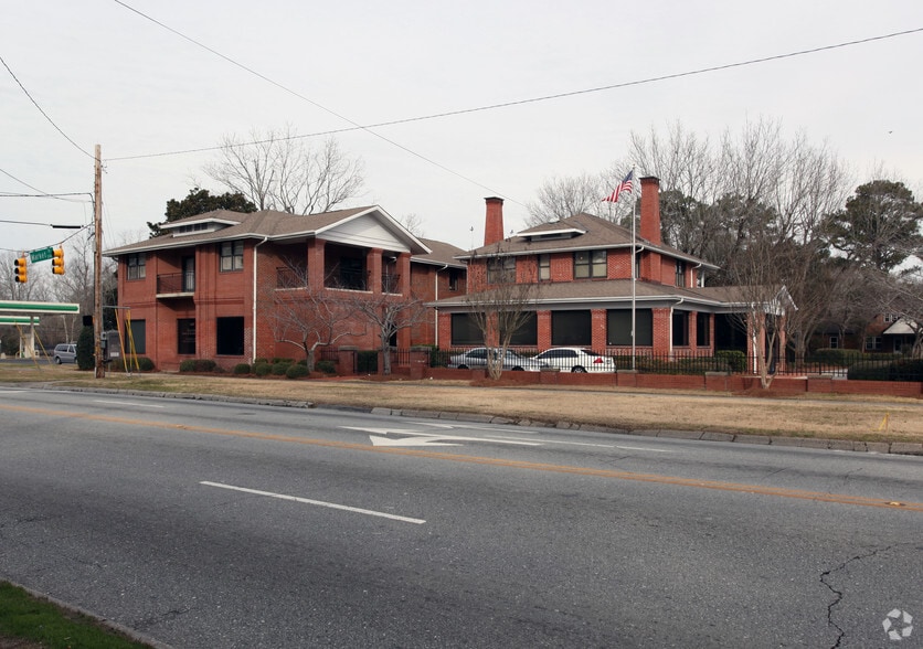 2419 Market St, Wilmington, NC for sale - Primary Photo - Image 2 of 13