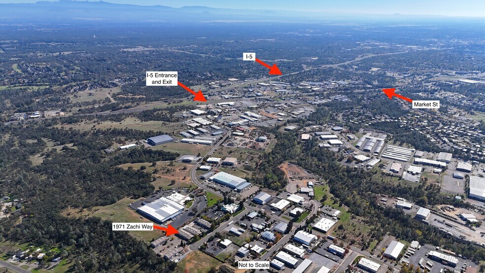1671 Zachi Way, Redding, CA à louer - Photo du bâtiment - Image 3 de 26