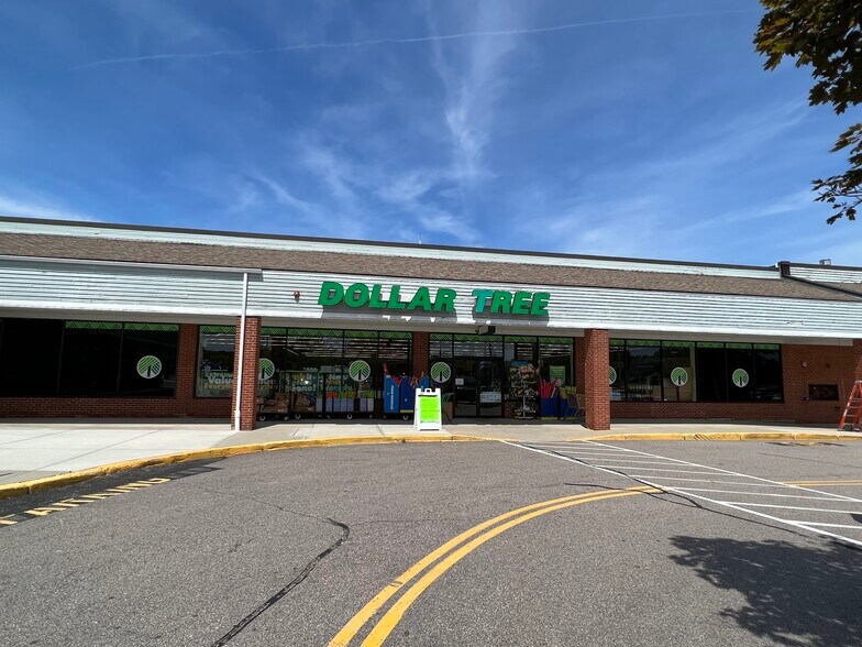 91 Point Judith Rd, Narragansett, RI à louer - Photo du bâtiment - Image 3 de 11