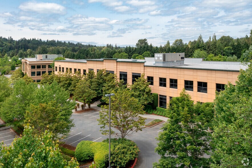 3855 Monte Villa Pky, Bothell, WA à louer - Photo du bâtiment - Image 2 de 10
