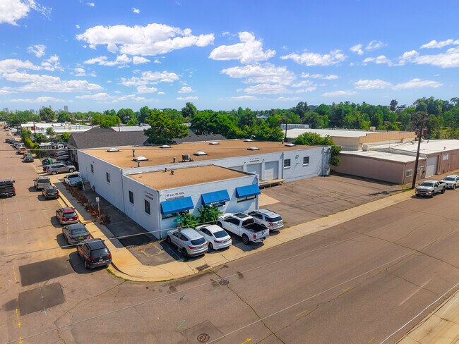 Plus de détails pour 995 W Iliff Ave, Denver, CO - Industriel à louer