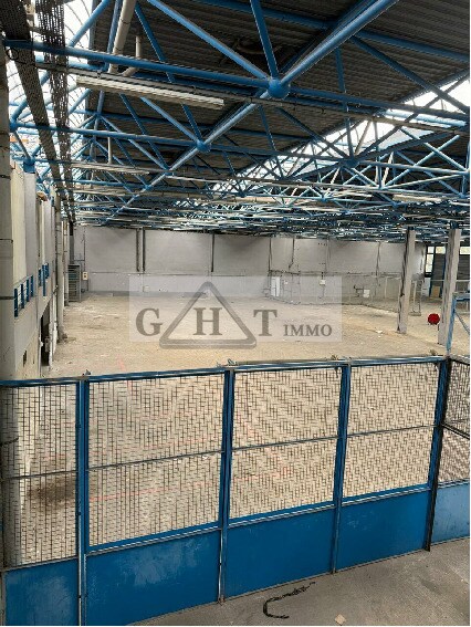Industrial in Lisses for lease - Building Photo - Image 2 of 2