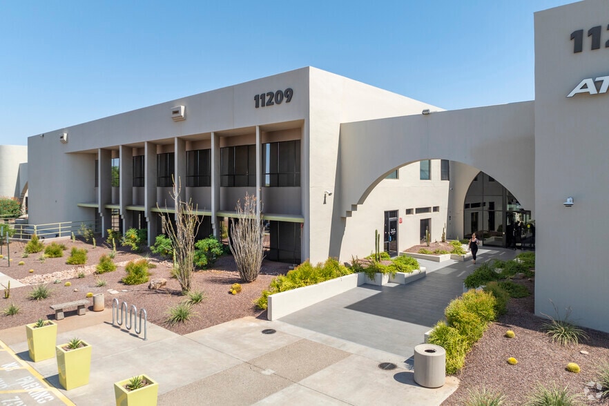 11209 N Tatum Blvd, Phoenix, AZ à louer - Photo du bâtiment - Image 2 de 31