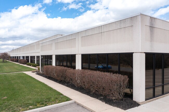 Plus de détails pour 7155-7209 E Kemper Rd, Cincinnati, OH - Bureau à louer