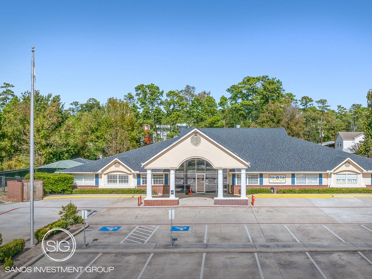 320 Valleywood Dr, Spring, TX for sale Primary Photo- Image 1 of 6