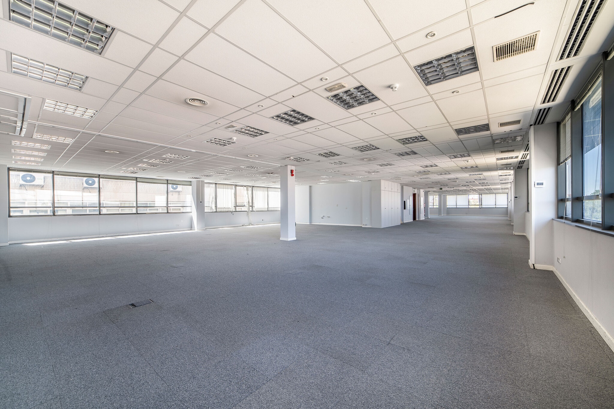 Retail in Madrid, Madrid for lease Interior Photo- Image 1 of 9