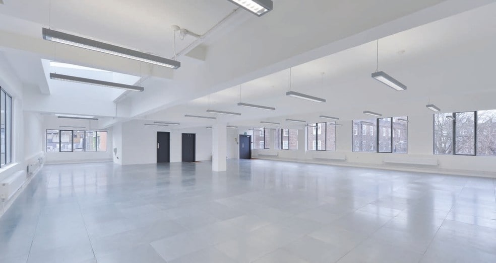 1-3 Coate St, London for lease - Interior Photo - Image 2 of 14