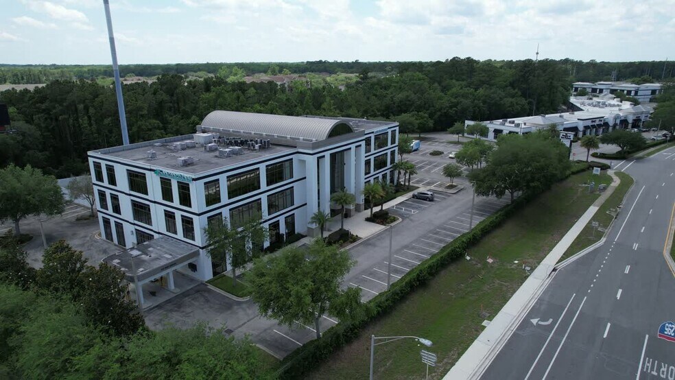 7880 Gate Pky, Jacksonville, FL à louer - Vidéo sur l’inscription commerciale - Image 2 de 12