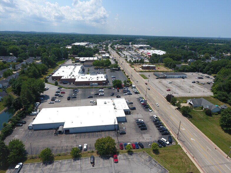 2115 Mentor Ave, Painesville, OH à vendre - Photo du bâtiment - Image 3 de 14