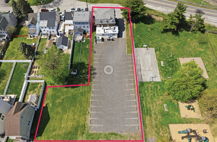 641 Old Elm St, Conshohocken, PA à vendre - Photo du bâtiment - Image 3 de 24