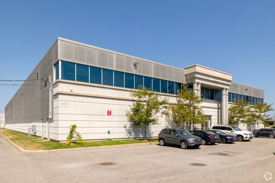 5505 Ch Saint-François, Saint-Laurent, QC for sale - Primary Photo - Image 1 of 3